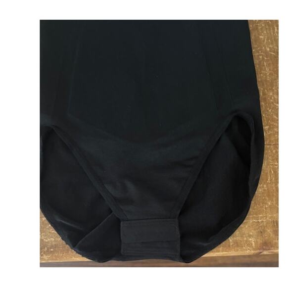 Spanx Women's Oncore High-Waisted Briefs Shapewear Slimming Small New - Picture 6 of 7